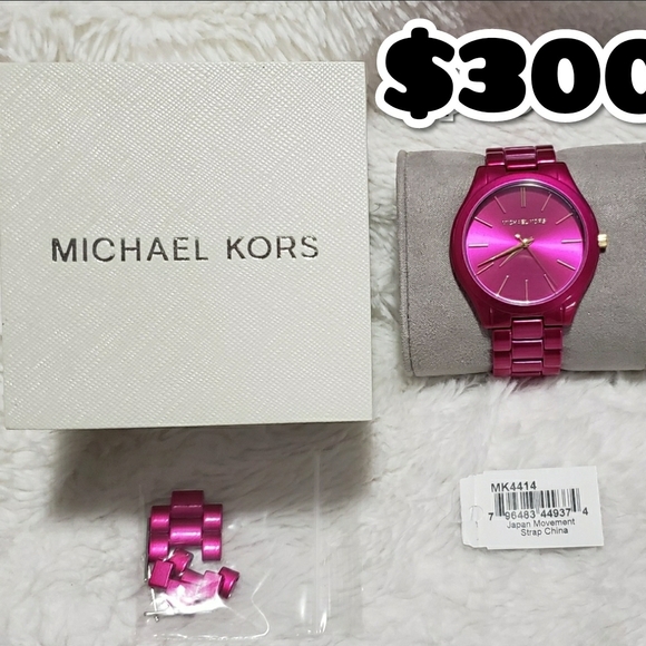 SOLD Authentic Michael Kors watch - Picture 2 of 3